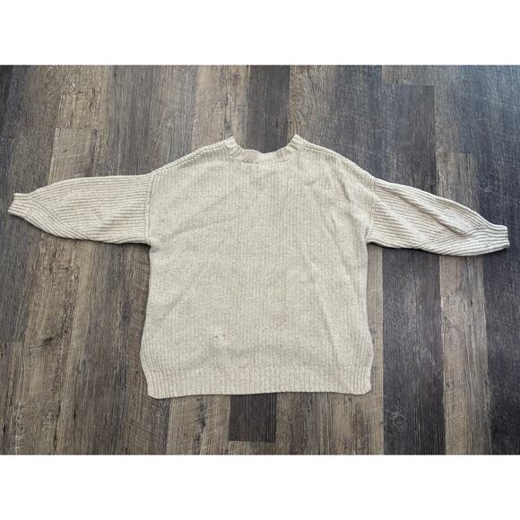 American Eagle Beige Knit Sweater Size Medium - Picture 5 of 5